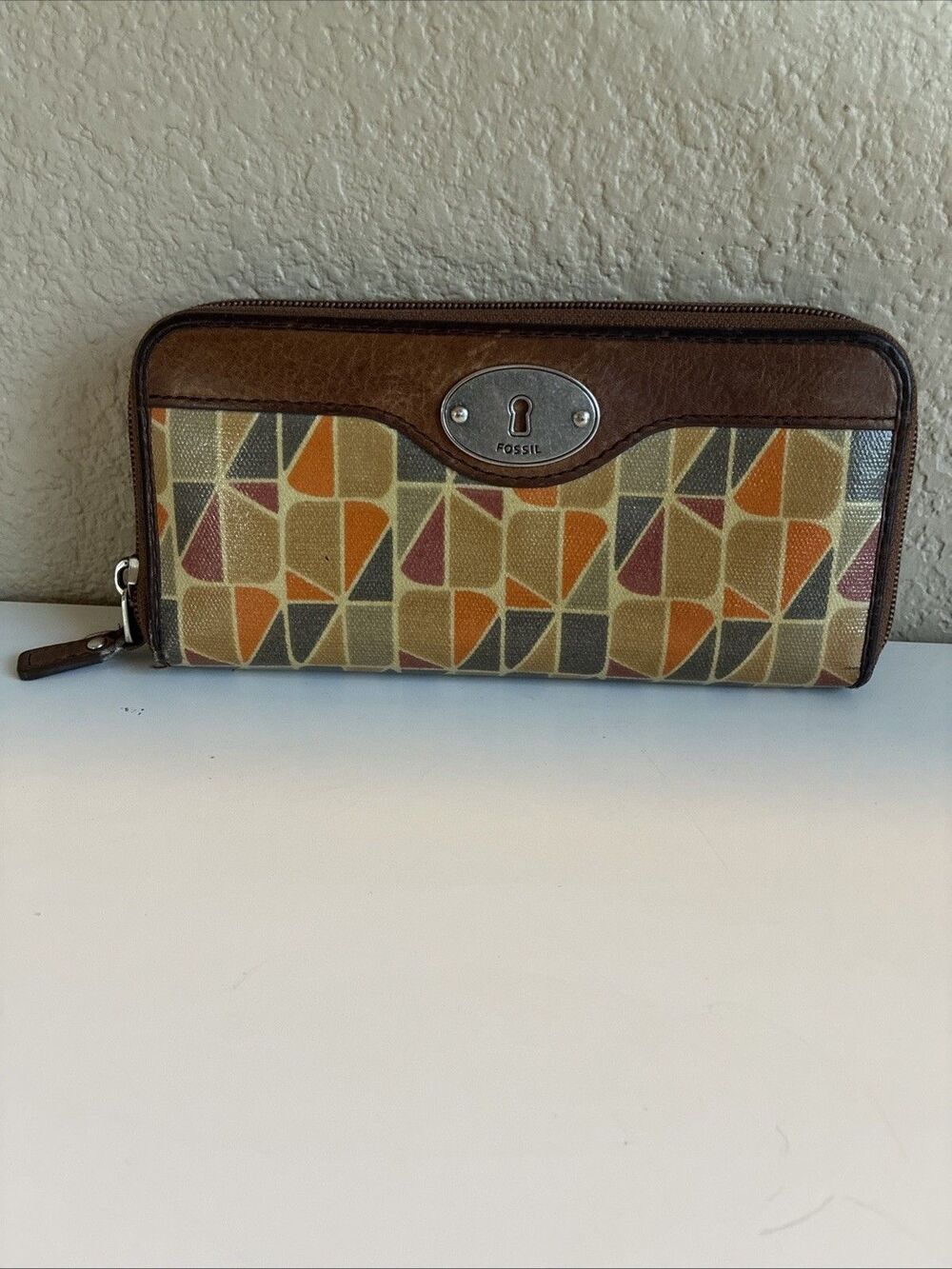 Fossil Key-Per Zip Around Canvas Coated Geometric Leather Wallet 90s Y2K Boho